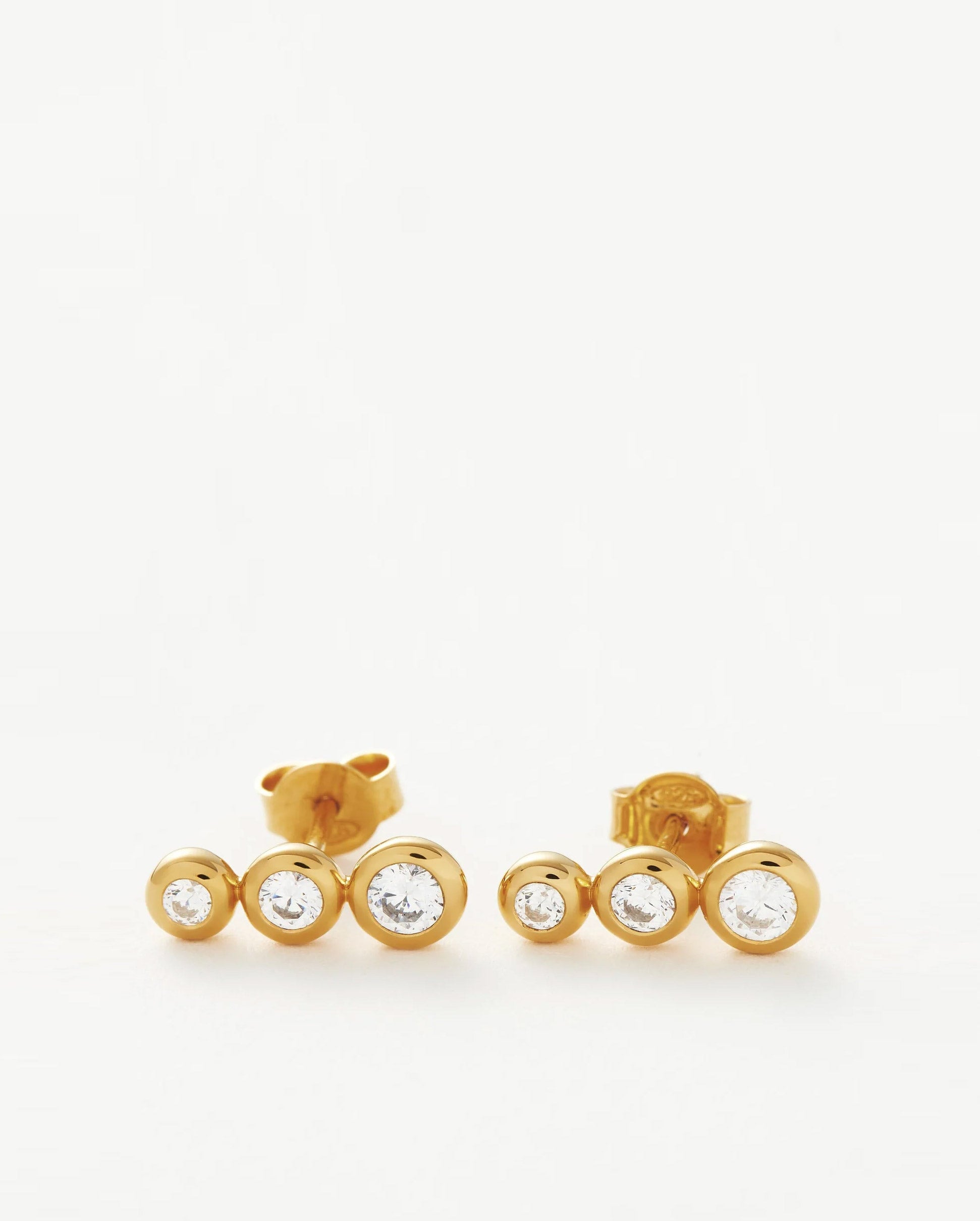 ARTICULATED TRIPLE STONE STUD EARRINGS / GOLD