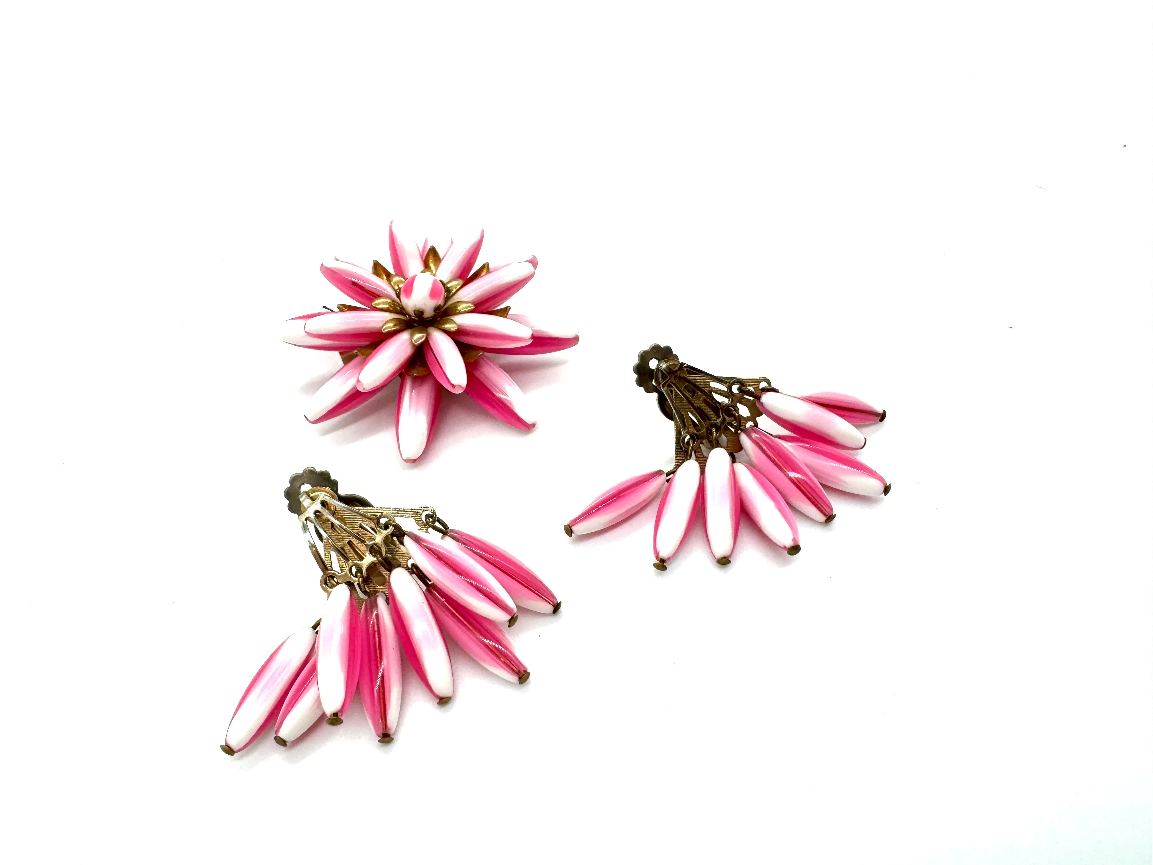 Best Plastics Pink & Moonglow Cluster Pin & Earrings Set - Estate