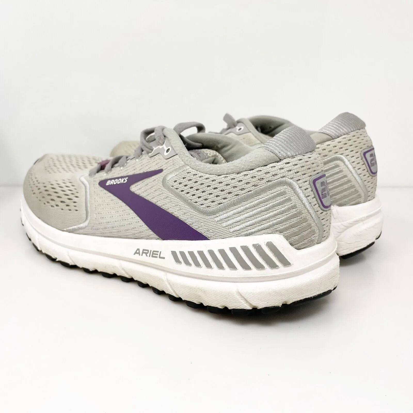 Brooks Womens Ariel 20 1203151B009 Gray Running Shoes Sneakers Size 10 B