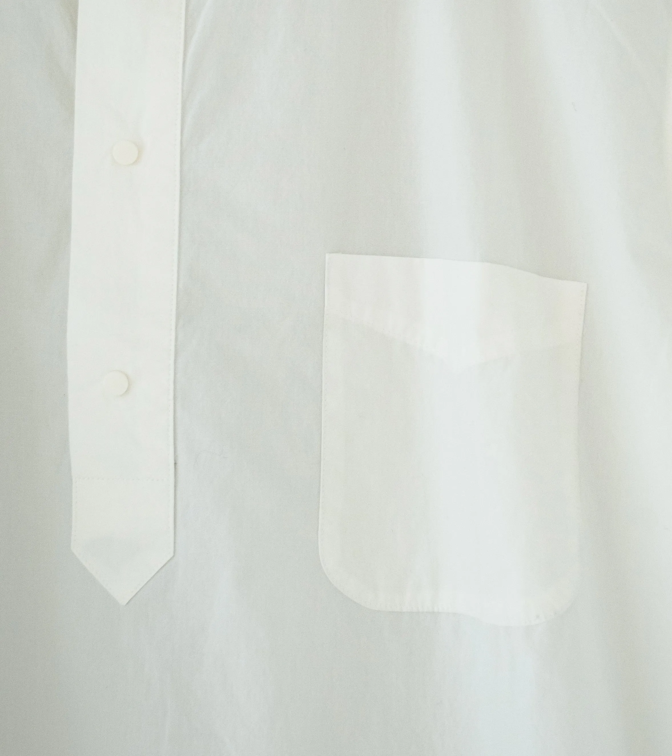 Cavecanum 'Short Sleeve Popover Shirt' (White Cotton)