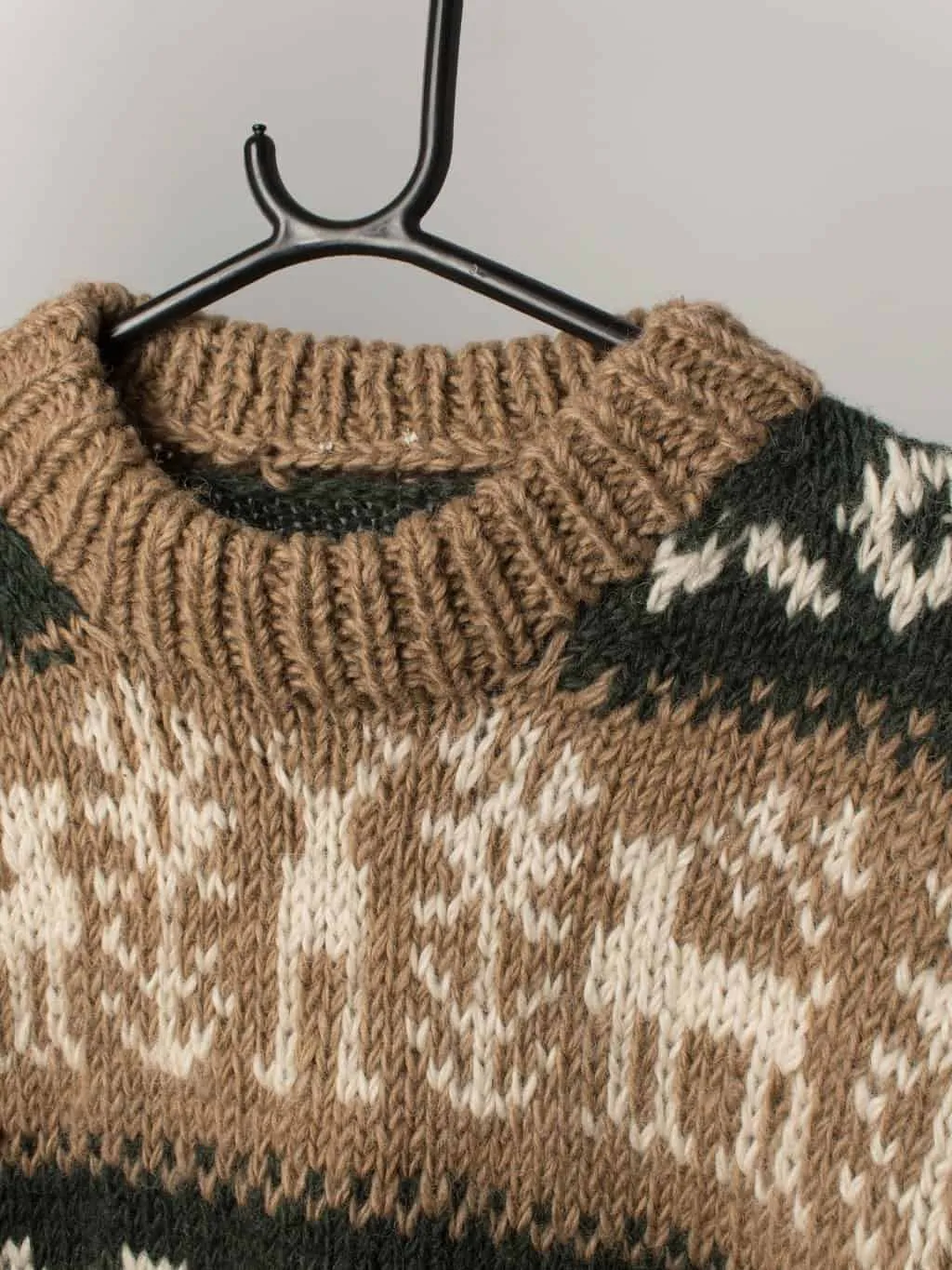 Mens vintage chunky hand knit cowichan style jumper with beige and green bands and geometric pattern- Large