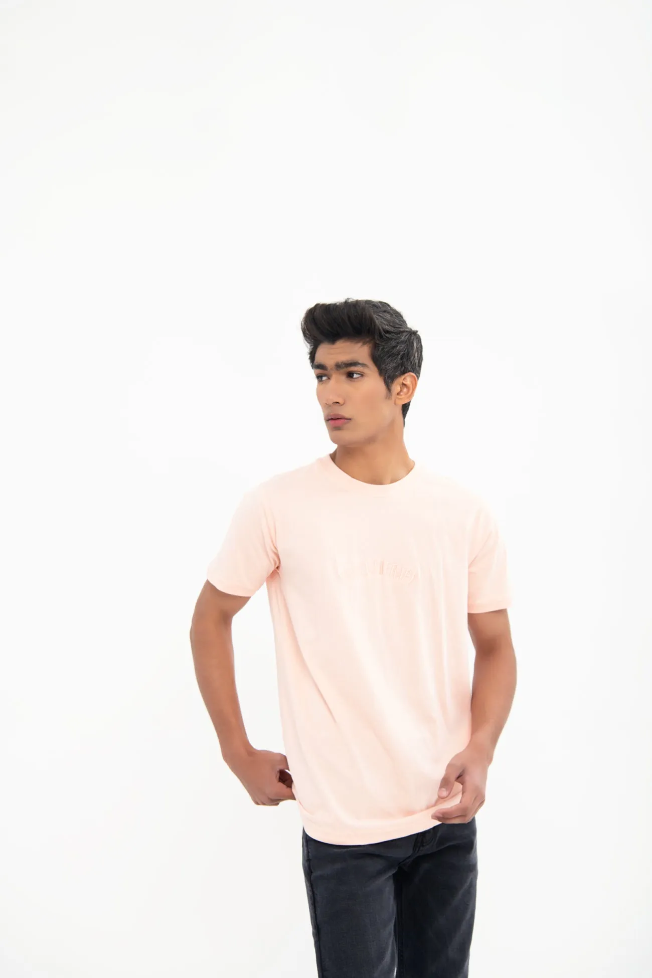 REGULAR FIT EMBROIDERED T-SHIRT