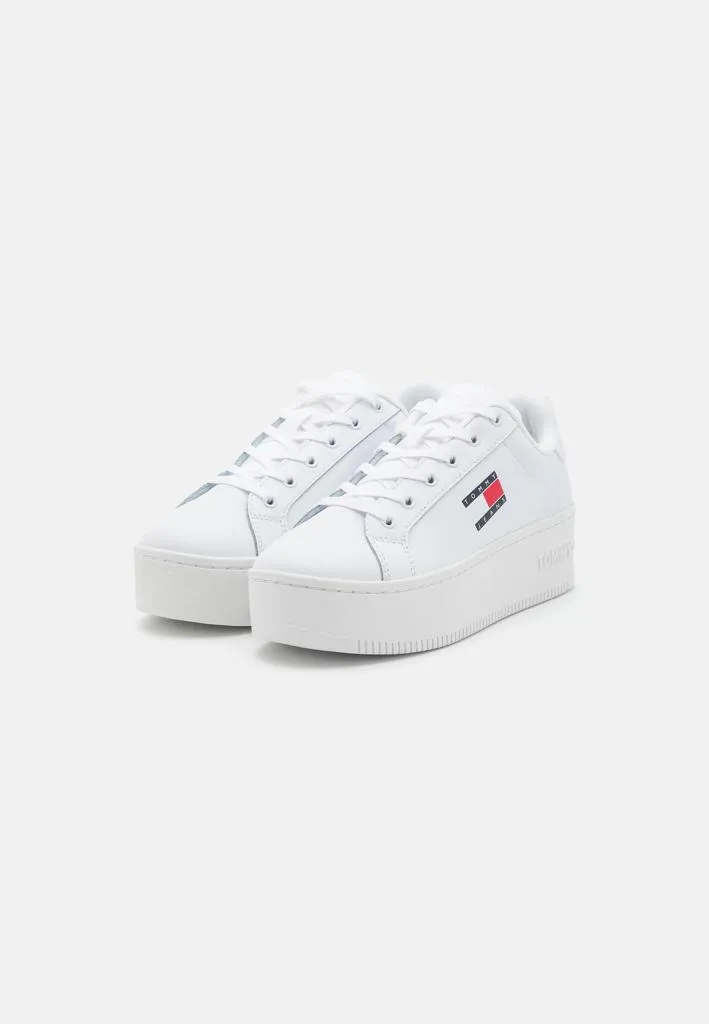 Sneaker Tommy suela alta